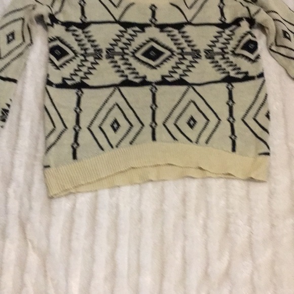 Aztec design sweater wide neck hippy boho top - Picture 3 of 6